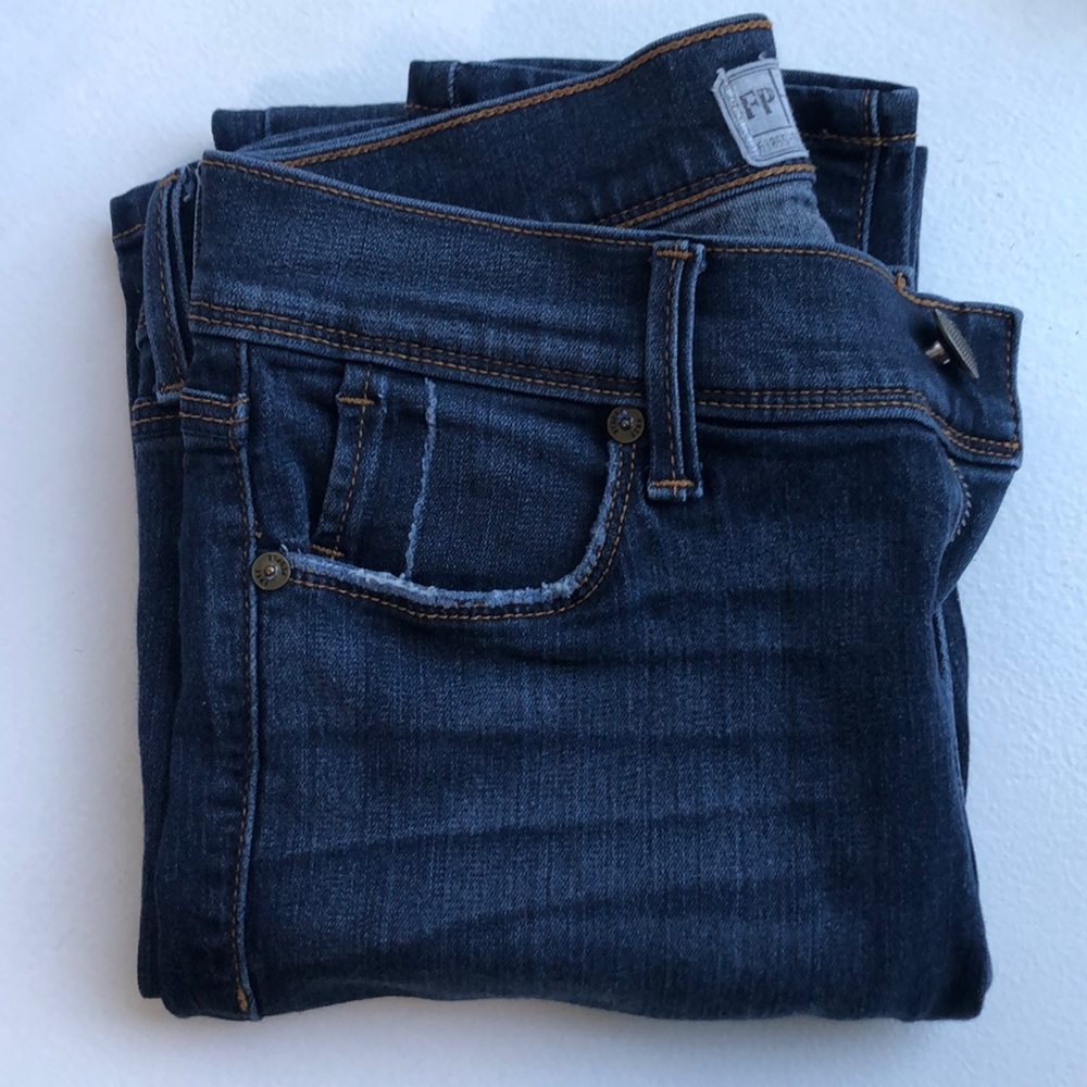 Jeans - Picture 2 of 3